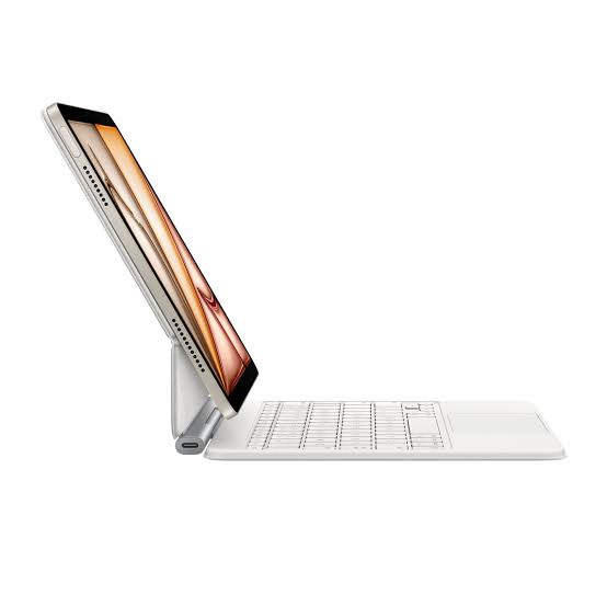 iPad Magic Keyboard 11-inch - White