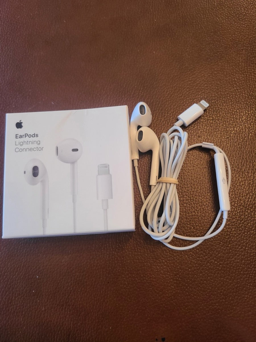 Apple Earpods With Lightning Connector