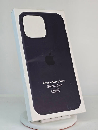 iPhone 16 Pro Max Silicone Case with MagSafe - Black