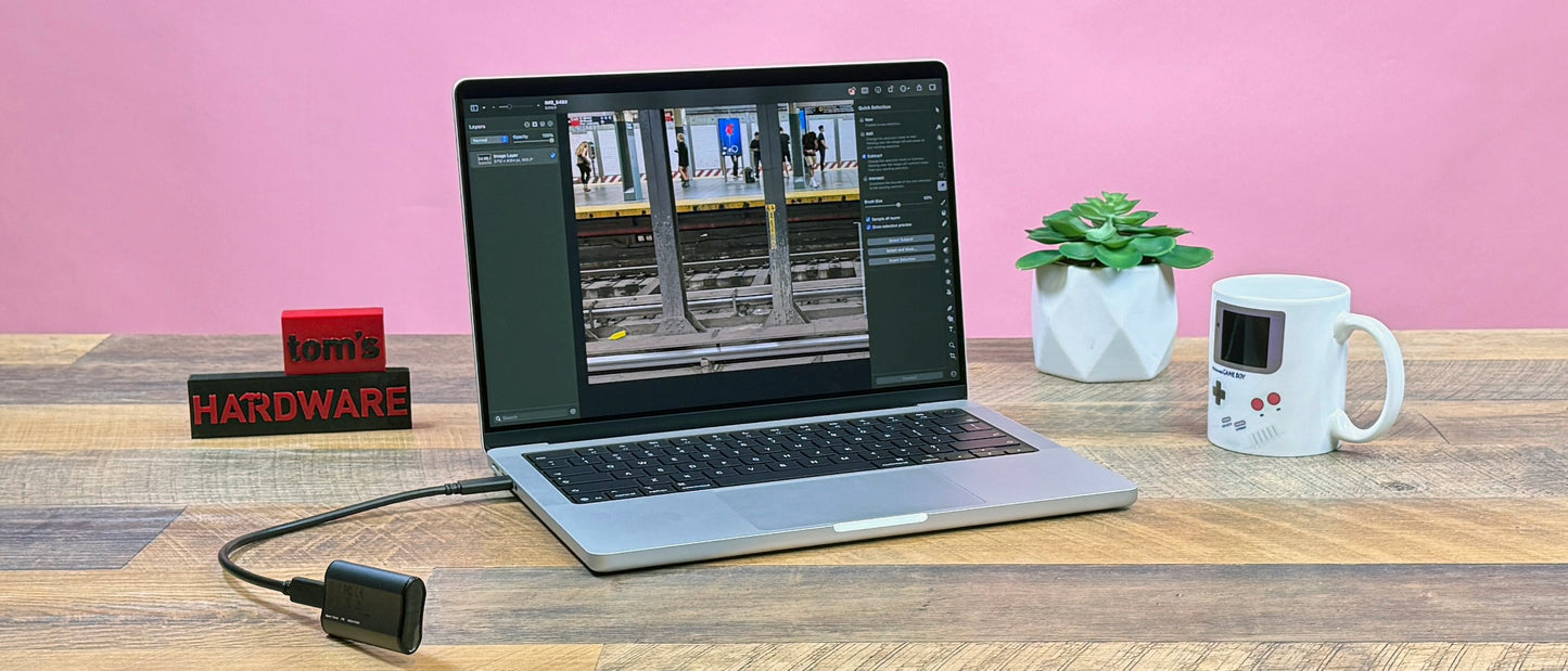 Apple MacBook Pro 14-inch (M5 Max) - 18-Core CPU / 40-Core GPU - 64GB 2TB - Nano-Texture - Space Black