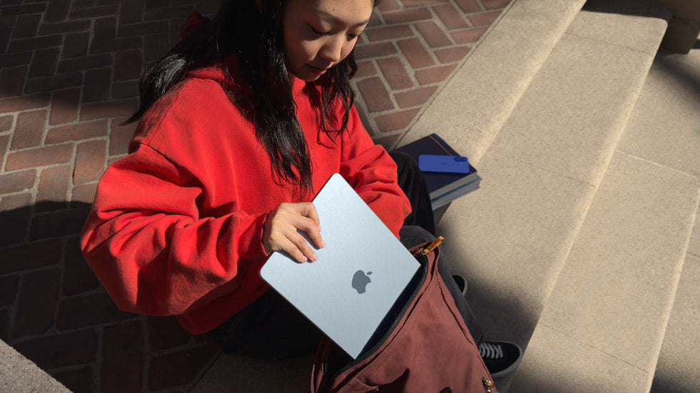 Apple MacBook Air M4 lifestyle - on the go