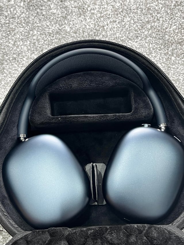 Apple AirPods Max (USB-C) - Midnight