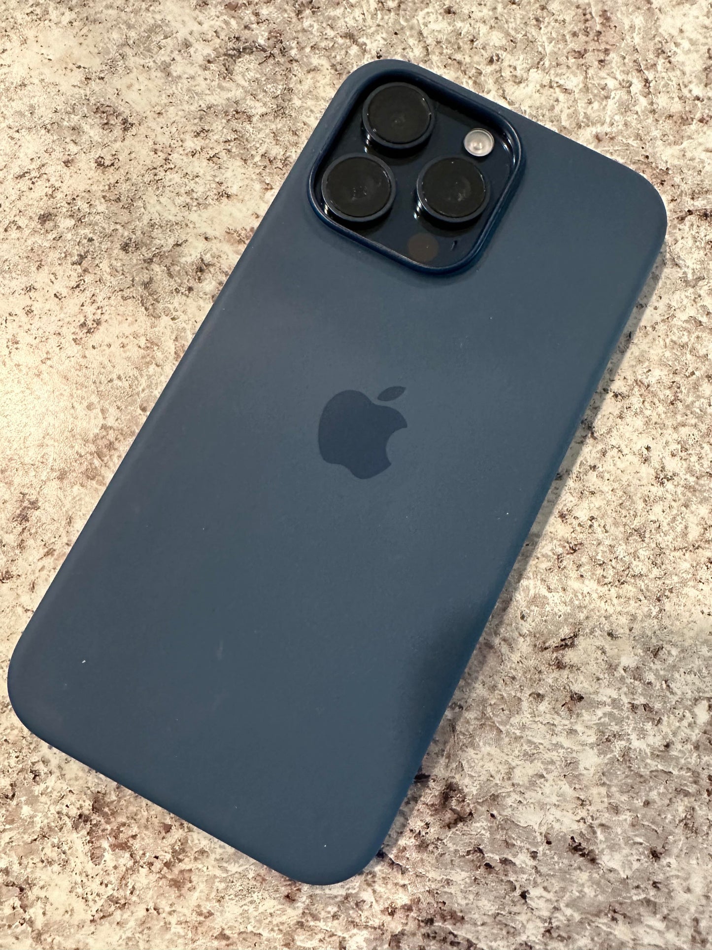 iPhone 15 Pro Silicone Case - Storm Blue