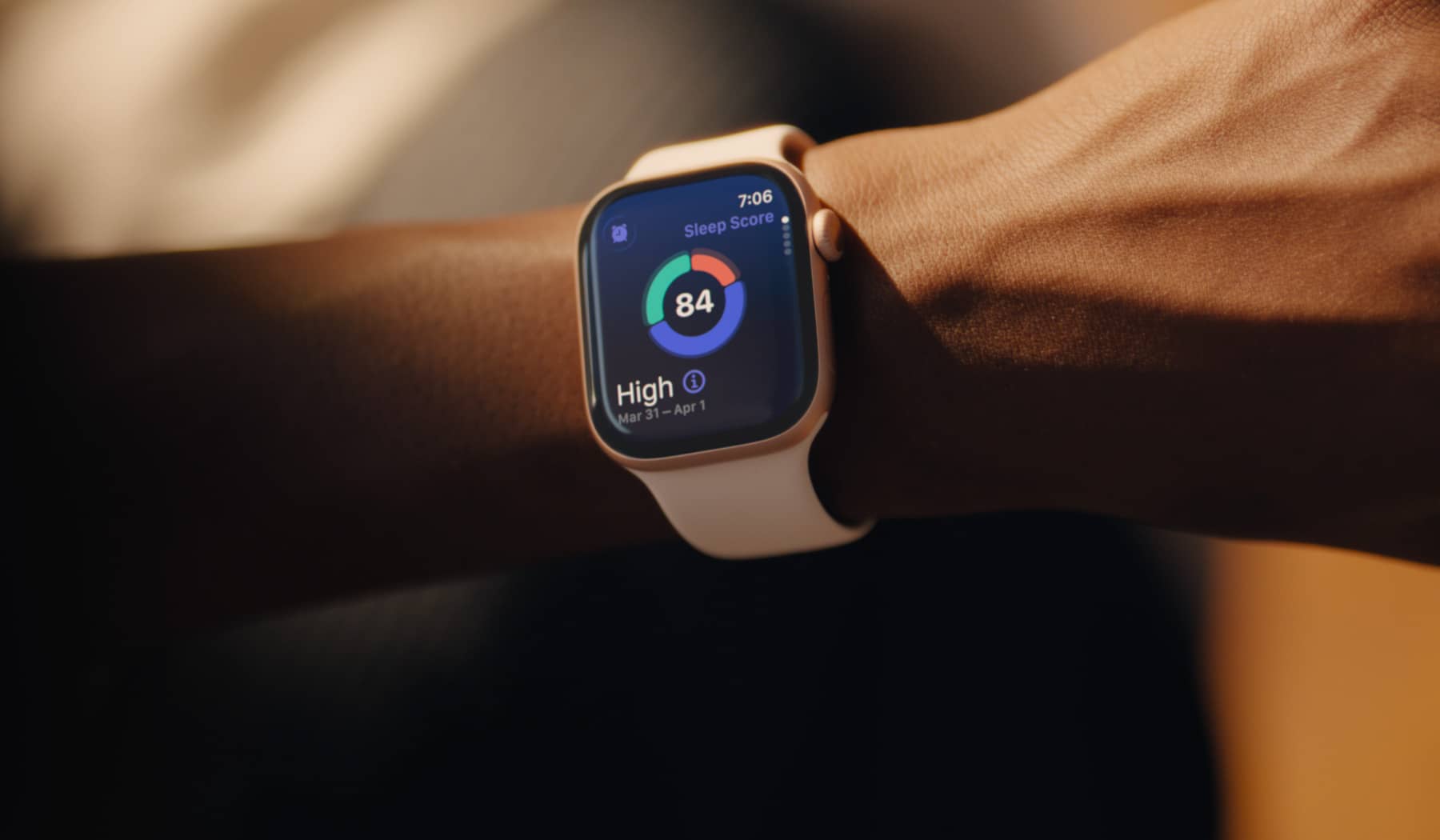 Apple Watch Series 11 42MM Natural Titanium - view 5
