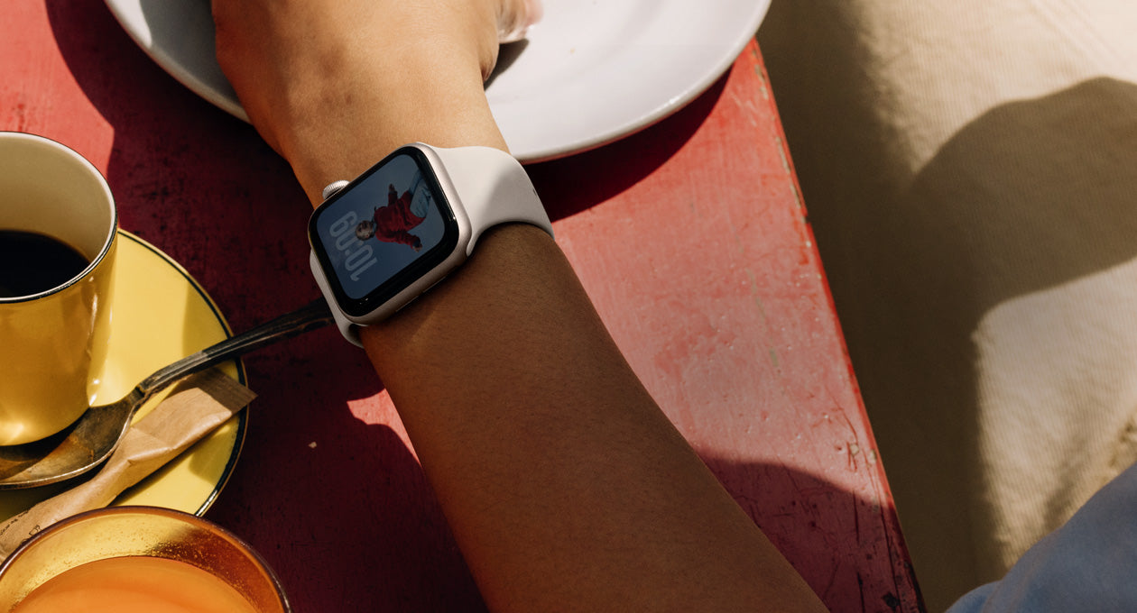 Apple Watch SE 3 40MM Starlight Aluminum - view 3