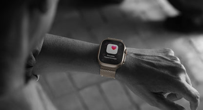 Apple Watch Ultra 3 49MM Natural Titanium - view 4