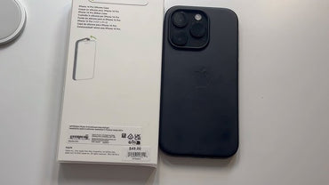 iPhone 14 Plus Silicone Case with MagSafe - Midnight