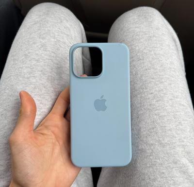 iPhone 15 Pro Max Silicone Case with MagSafe - Light Blue