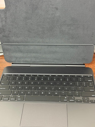 iPad Magic Keyboard 13-inch - Black