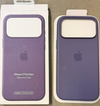iPhone 17 Pro Max Silicone Case with MagSafe - Purple Fog