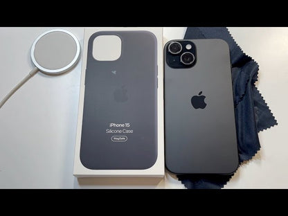 iPhone 15 Silicone Case with MagSafe - Black