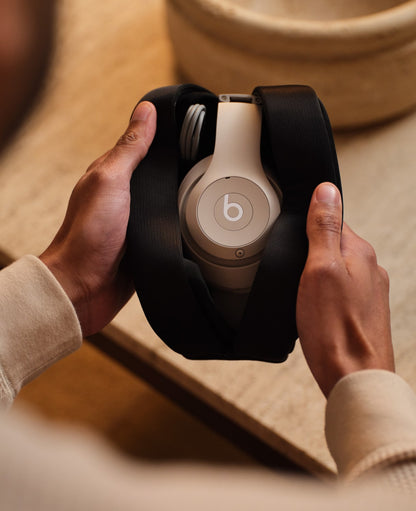 Apple Studio Pro Wireless, Sandstone